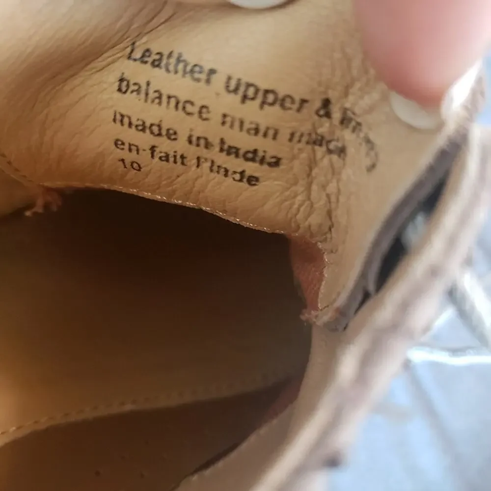 Anthropologie Seychelles taupe leather derby shoes size 10